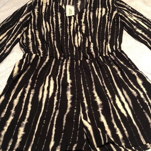 Romper - Picture 4 of 5